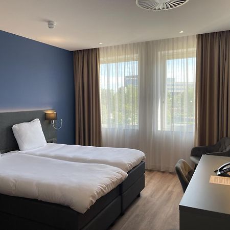 Ozo Hotels Antares Airport Hoofddorp Esterno foto
