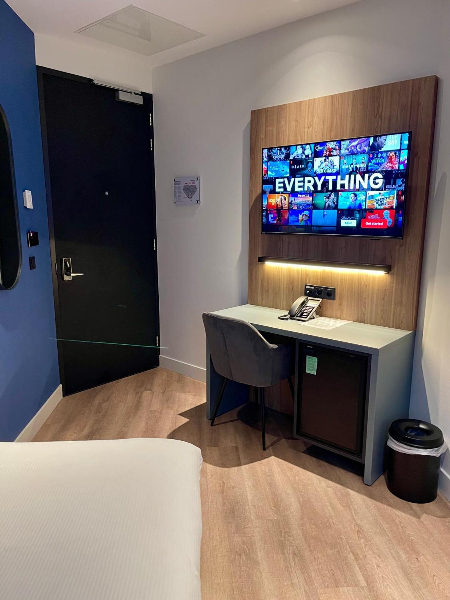 Ozo Hotels Antares Airport Hoofddorp Esterno foto