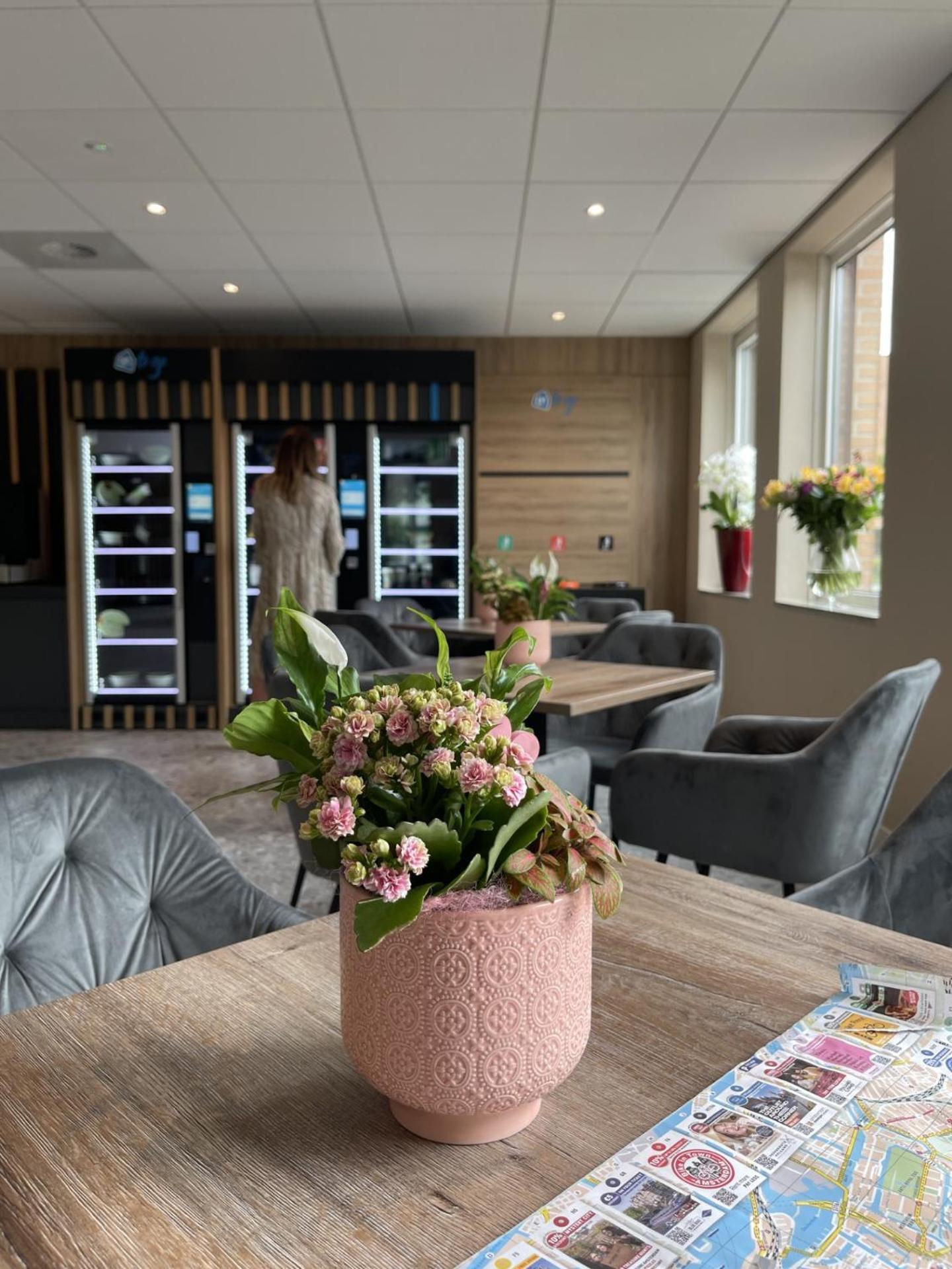 Ozo Hotels Antares Airport Hoofddorp Esterno foto