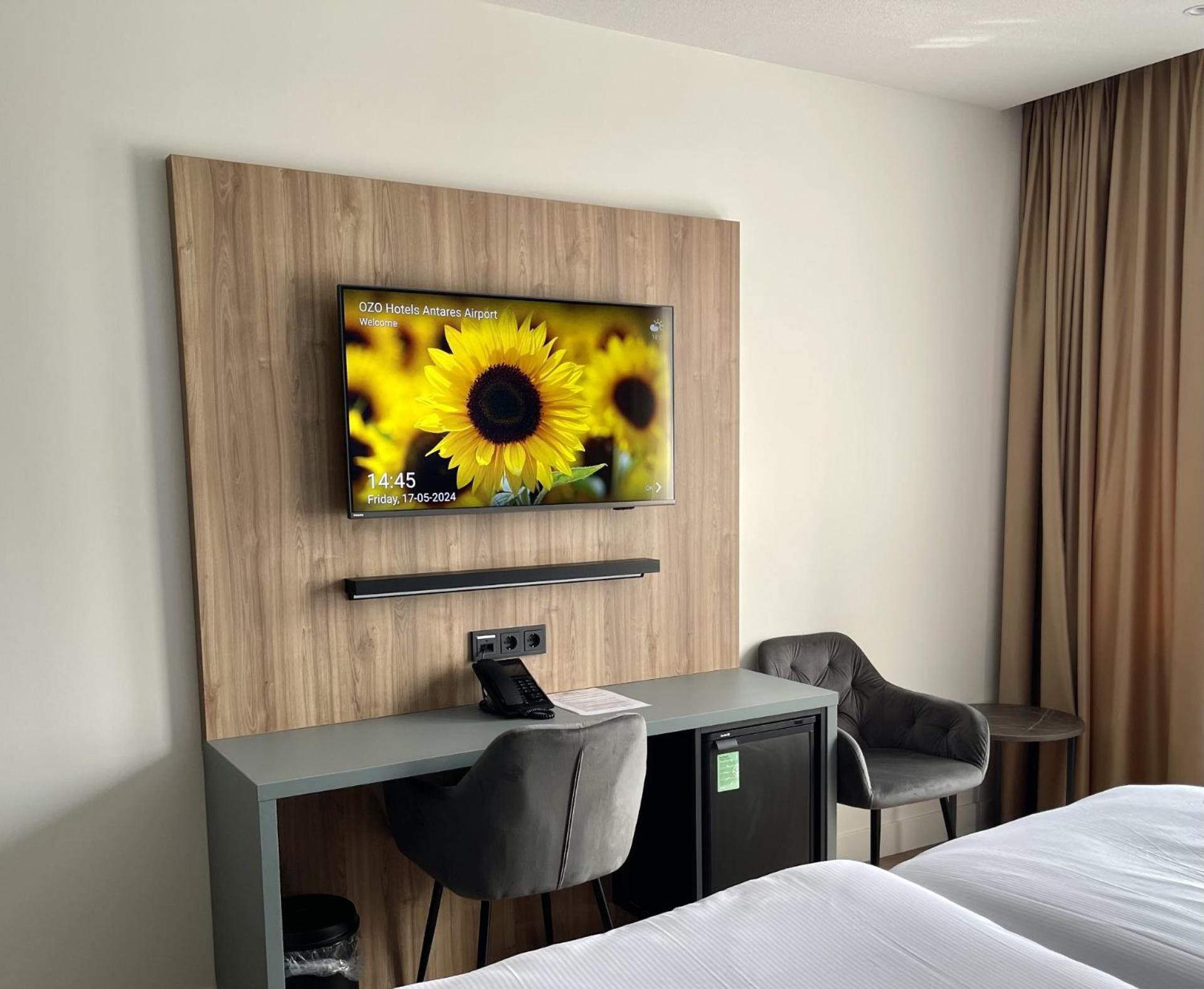 Ozo Hotels Antares Airport Hoofddorp Esterno foto